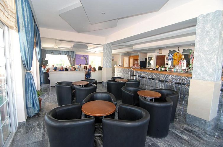 Zeus Hotel
