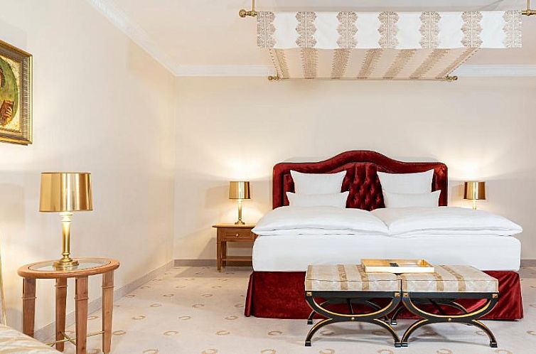 Victor's Residenz-Hotel Schloss Berg