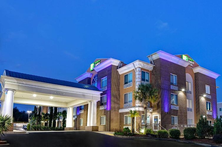 Guest house 8425301 - Apartment Zuiden - Holiday Inn Express Hotel & Suites Anderson I-85 - HWY 76, E
