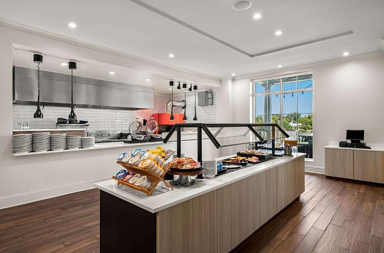 Hilton Garden Inn Suffolk Riverfront