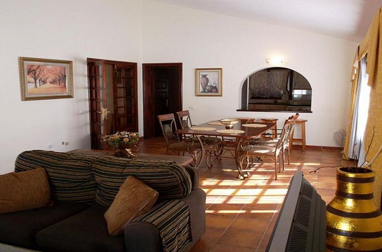 Exclusively located Golf Villa with heated pool