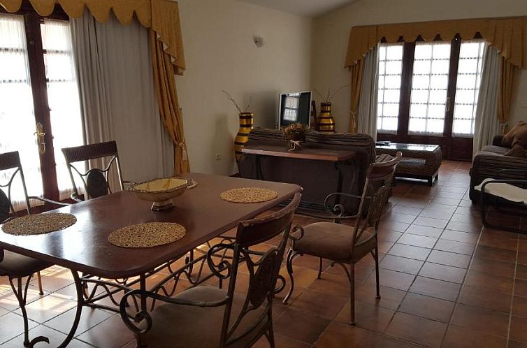 Exclusively located Golf Villa with heated pool