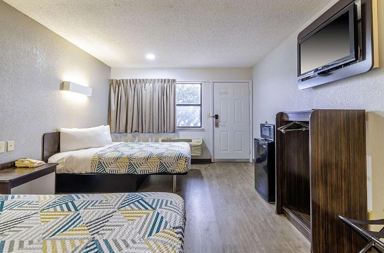 Motel 6-Boerne, TX