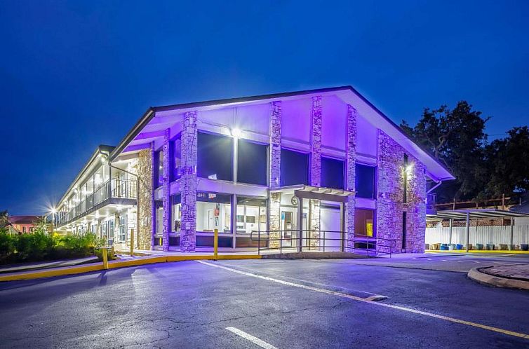 Motel 6-Boerne, TX
