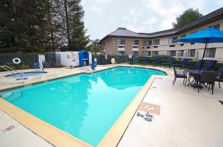 Holiday Inn Express Walnut Creek, an IHG Hotel