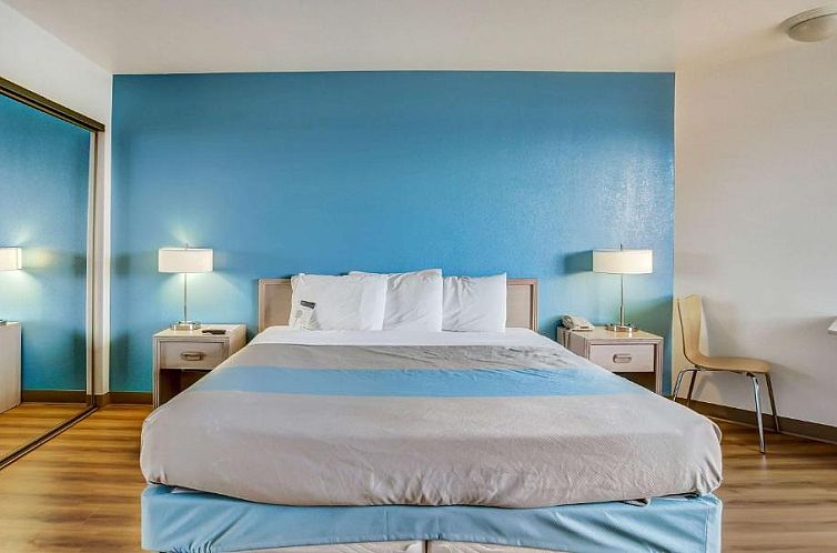 Motel 6-Coos Bay, OR