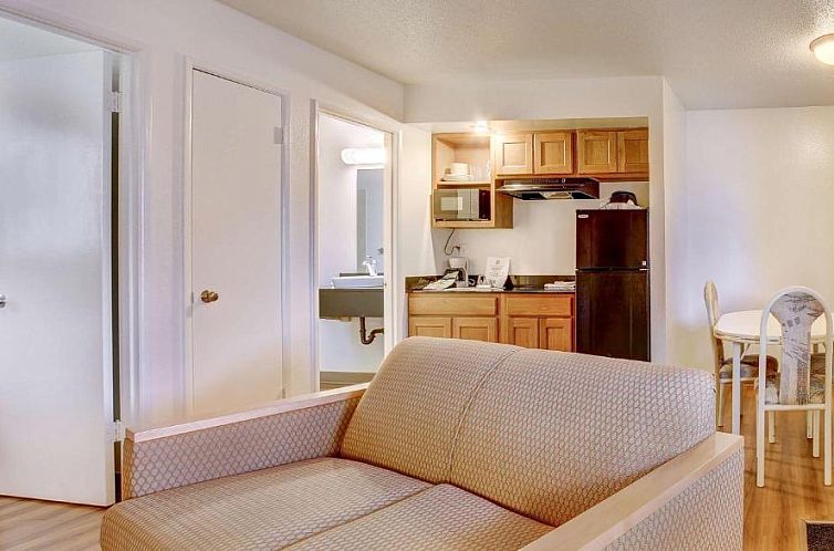 Motel 6-Coos Bay, OR
