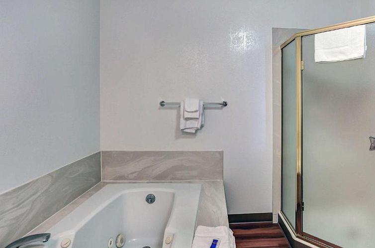 Motel 6-Coos Bay, OR