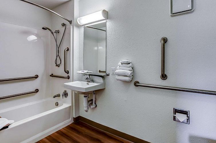 Motel 6-Coos Bay, OR