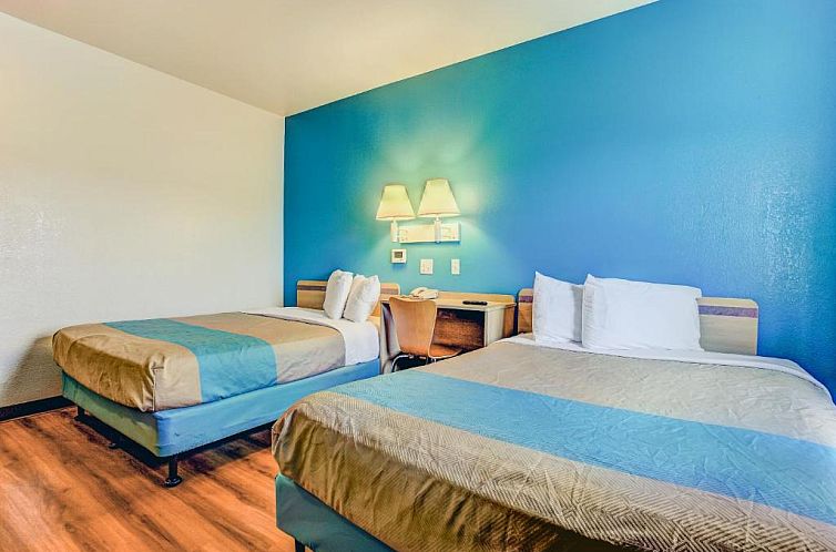 Motel 6-Coos Bay, OR
