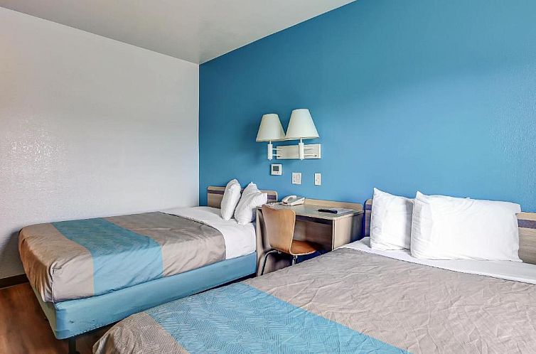 Motel 6-Coos Bay, OR