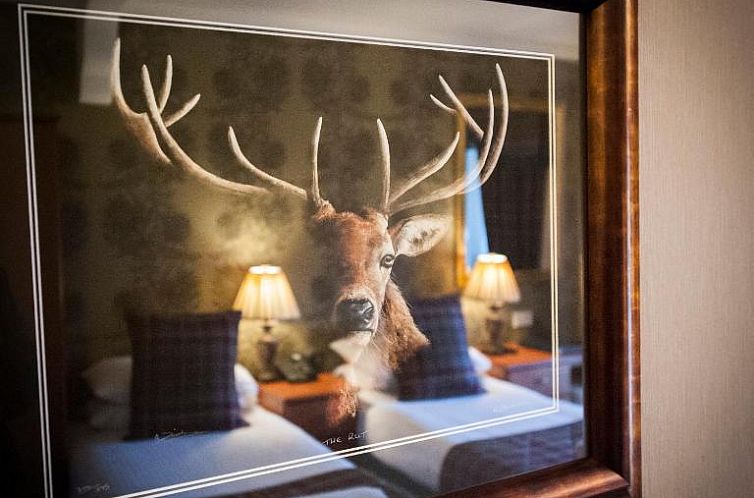 Loch Kinord Hotel