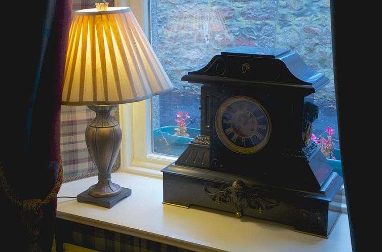Loch Kinord Hotel