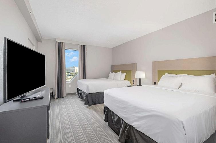 Country Inn & Suites by Radisson, Port Canaveral, FL
