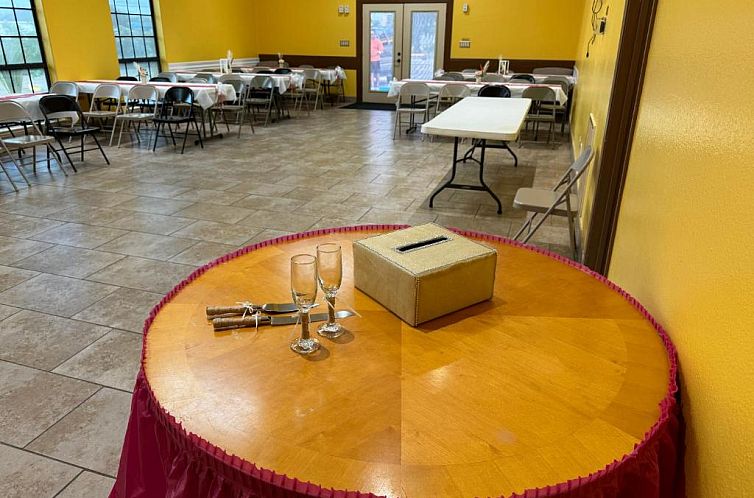 Los Fresnos Inn and Suites