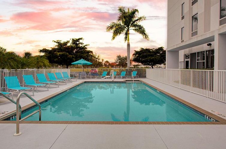 Hampton Inn & Suites Sarasota / Bradenton - Airport
