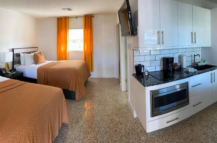 Captiva Beach Resort (open private beach access)