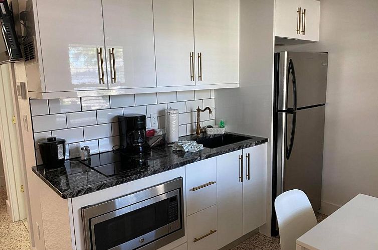 Captiva Beach Resort (open private beach access)