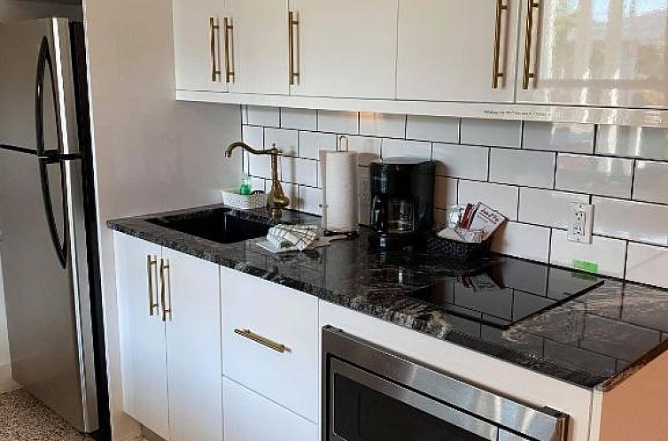 Captiva Beach Resort (open private beach access)