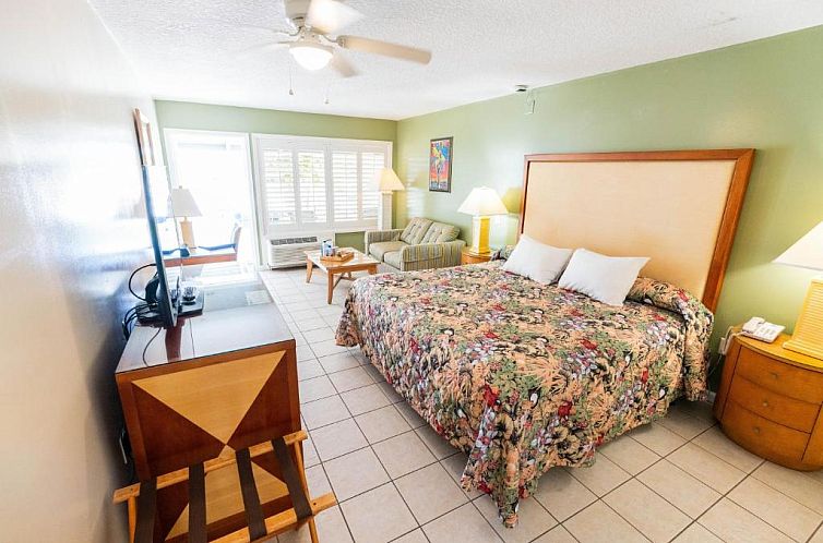 Pirate's Cove Resort and Marina - Stuart