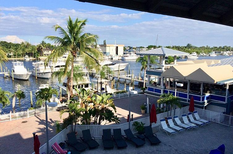 Pirate's Cove Resort and Marina - Stuart