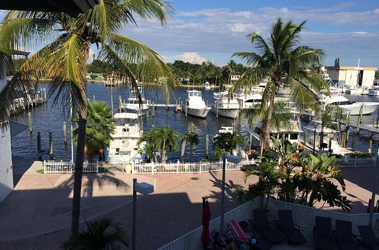 Pirate's Cove Resort and Marina - Stuart