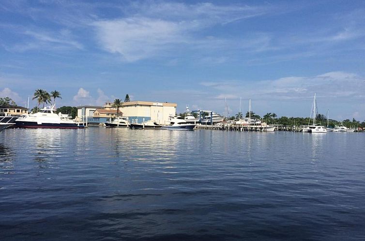 Pirate's Cove Resort and Marina - Stuart