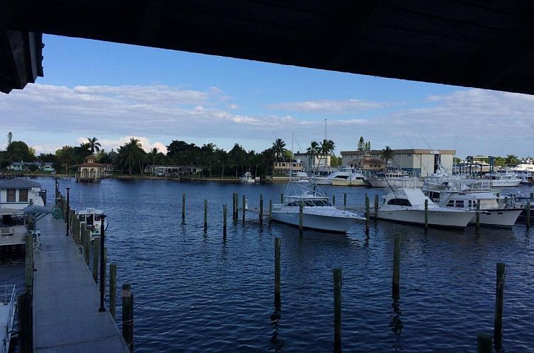Pirate's Cove Resort and Marina - Stuart