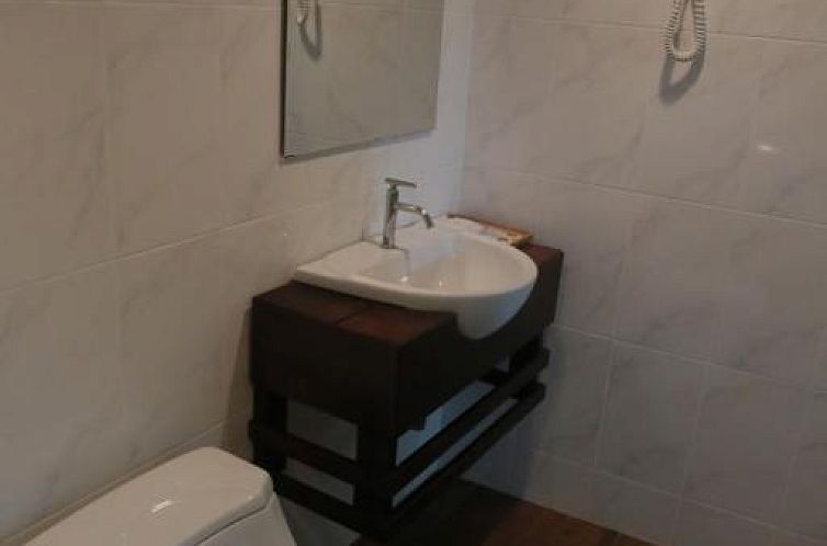 Rock and Tree House Resort