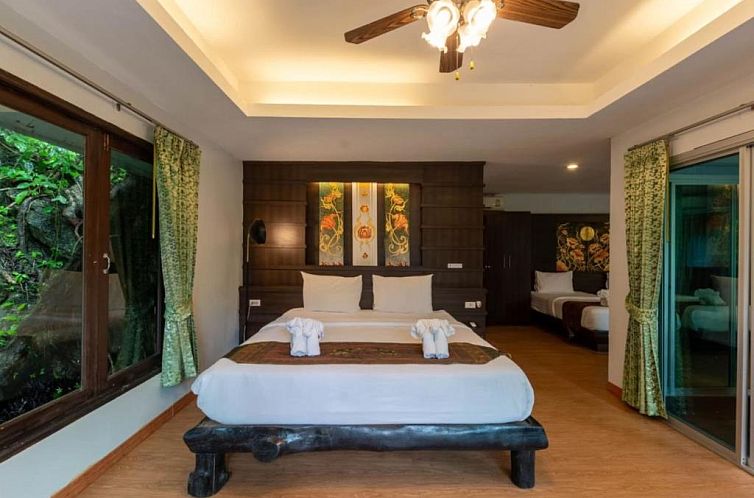 Rock and Tree House Resort