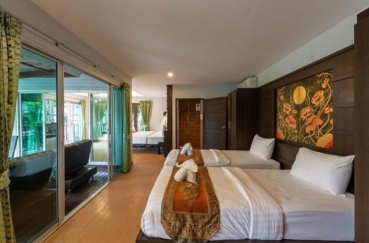 Rock and Tree House Resort