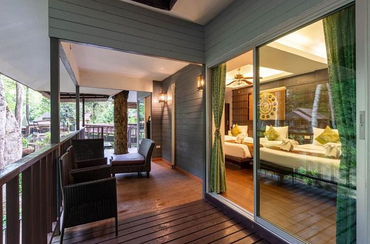 Rock and Tree House Resort