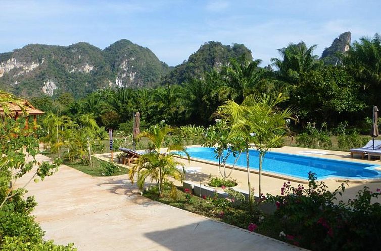 Khao Sok Jasmine Garden Resort - SHA Certified
