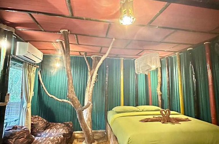 Khaosok Treehouse Resort