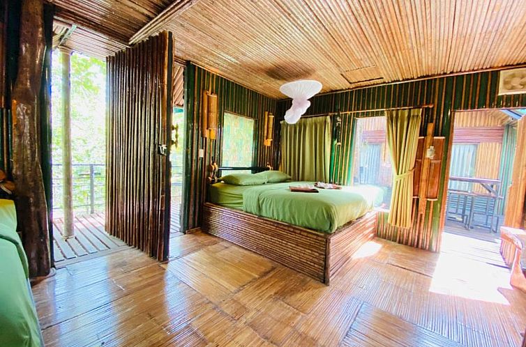Khaosok Treehouse Resort