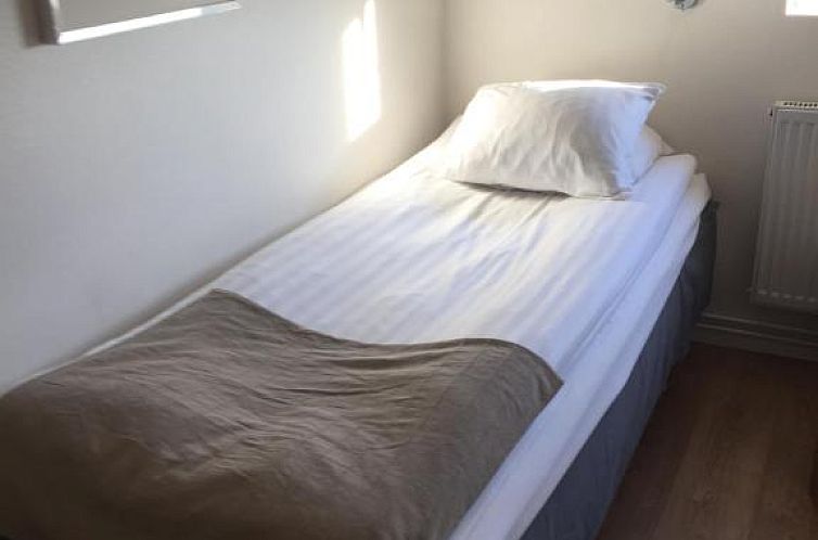 Hotel E-10