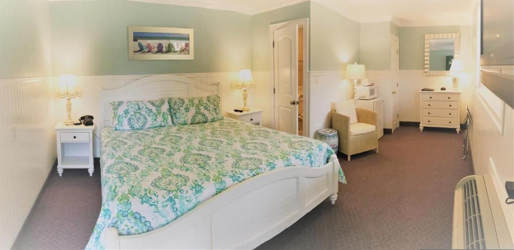 Falmouth Heights Motor Lodge