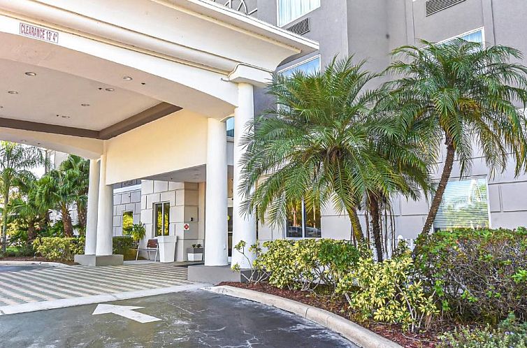 Holiday Inn Express Hotel & Suites Cocoa, an IHG Hotel