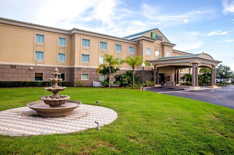 Holiday Inn Express Hotel & Suites Cocoa, an IHG Hotel