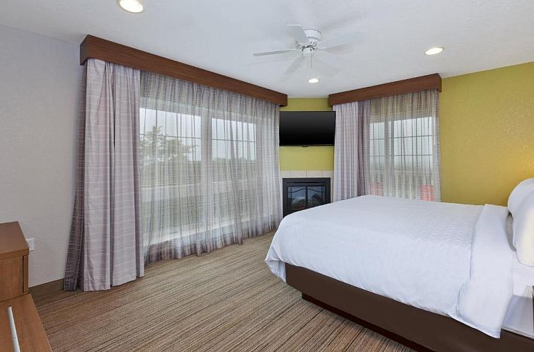 Holiday Inn Express Hotel & Suites Petoskey, an IHG Hotel