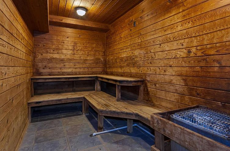 Holiday Inn Express Hotel & Suites Petoskey, an IHG Hotel