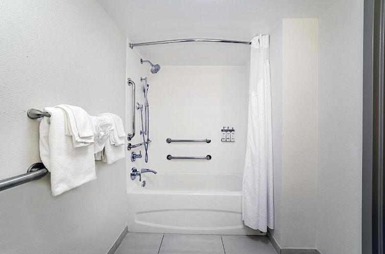 Holiday Inn Express & Suites Walterboro, an IHG Hotel