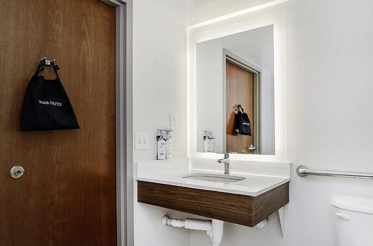 Holiday Inn Express & Suites Walterboro, an IHG Hotel