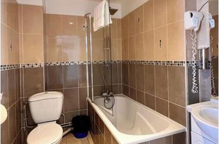 Luxor Bastille Hotel