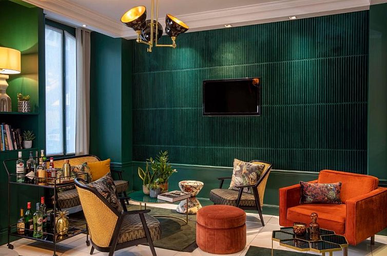 First Hotel Paris Tour Eiffel