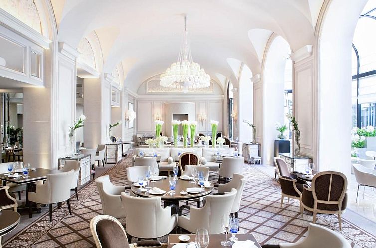 Four Seasons Hotel George V Paris