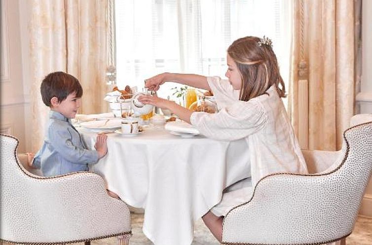Four Seasons Hotel George V Paris