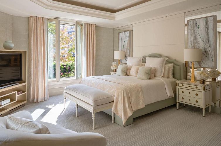 Four Seasons Hotel George V Paris