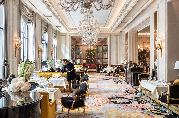 Four Seasons Hotel George V Paris