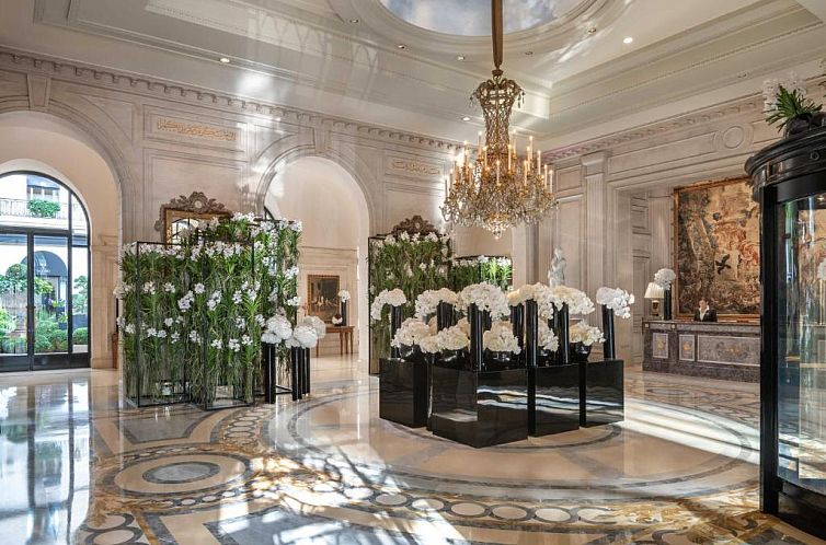 Four Seasons Hotel George V Paris